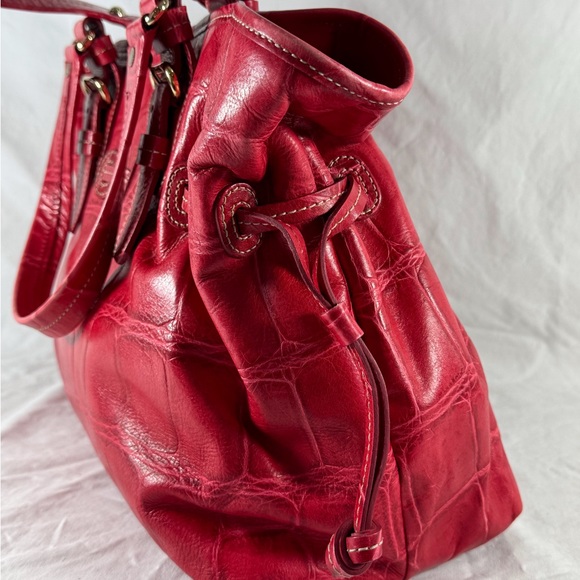 DOONEY AND BOURKE Red Leather Croc Embossed Drawstring Tote Satchel Shoulder Bag - Picture 4 of 15